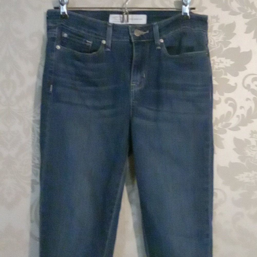 Signature by Levi Strauss Classic Blue Skinny Crop Jeans